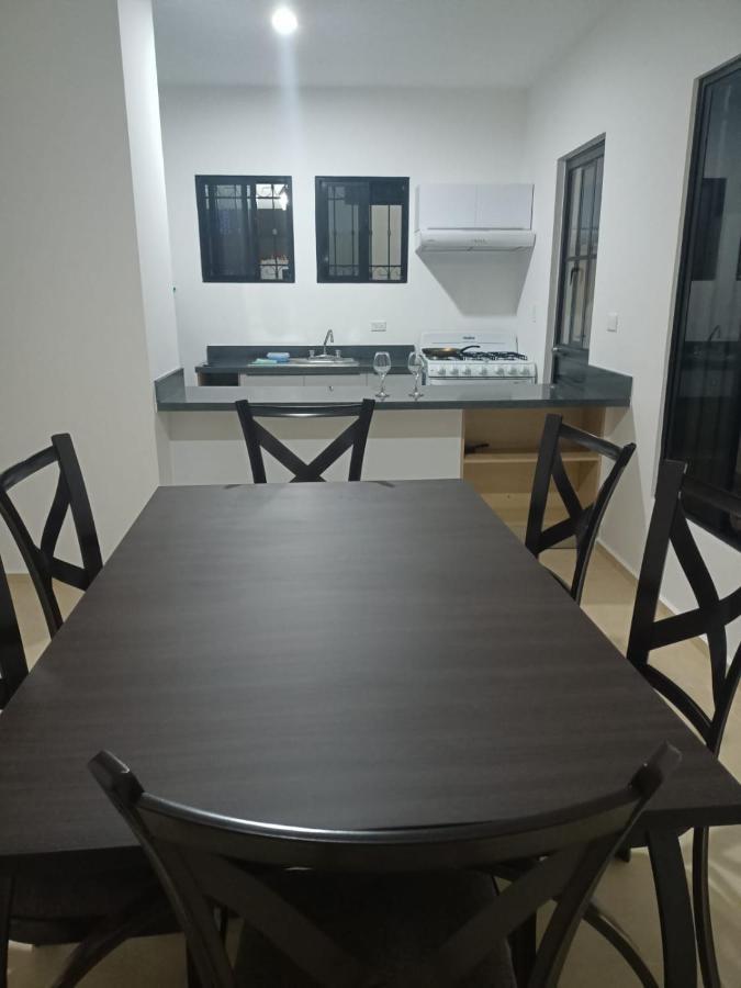 Hermosa Casa A 15 Minutos Del Aeropueto De Cancun En Exclusivo Fraccionamiento Residencial Екстериор снимка